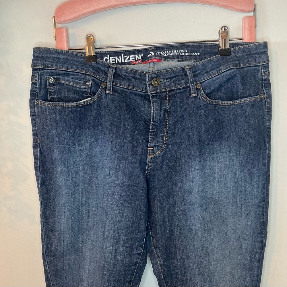 Denizen from Levi's Dark Wash Women's Skinny Jeans - Picture 3 of 11